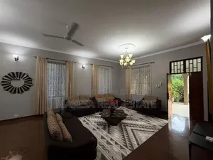 Furnished 2bdrm Villa in Oyster Bay for rent