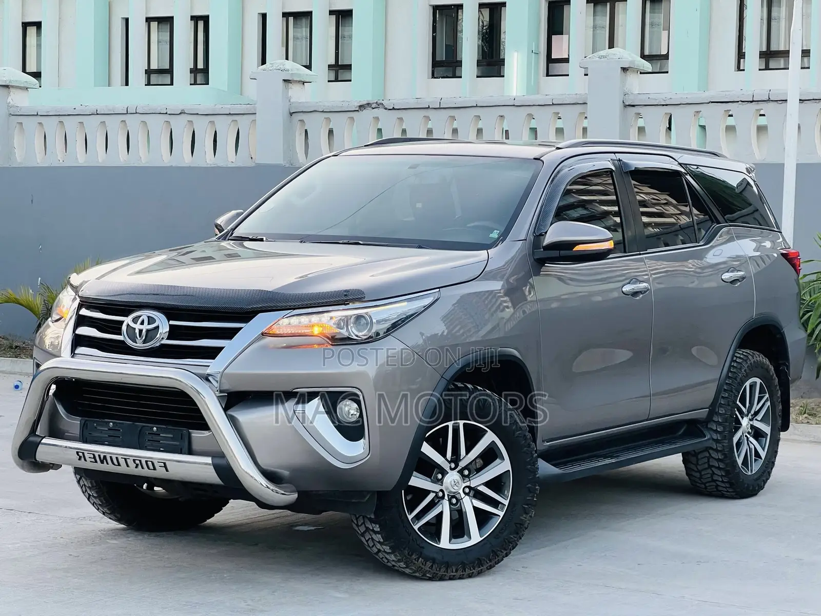 Toyota Fortuner 2.8 D AWD 2017 Silver