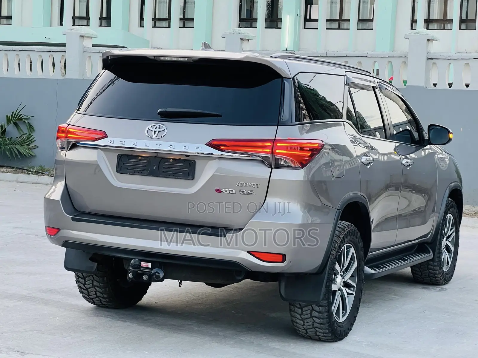 Toyota Fortuner 2.8 D AWD 2017 Silver