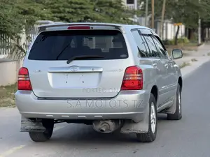 Toyota Kluger 2003 Silver