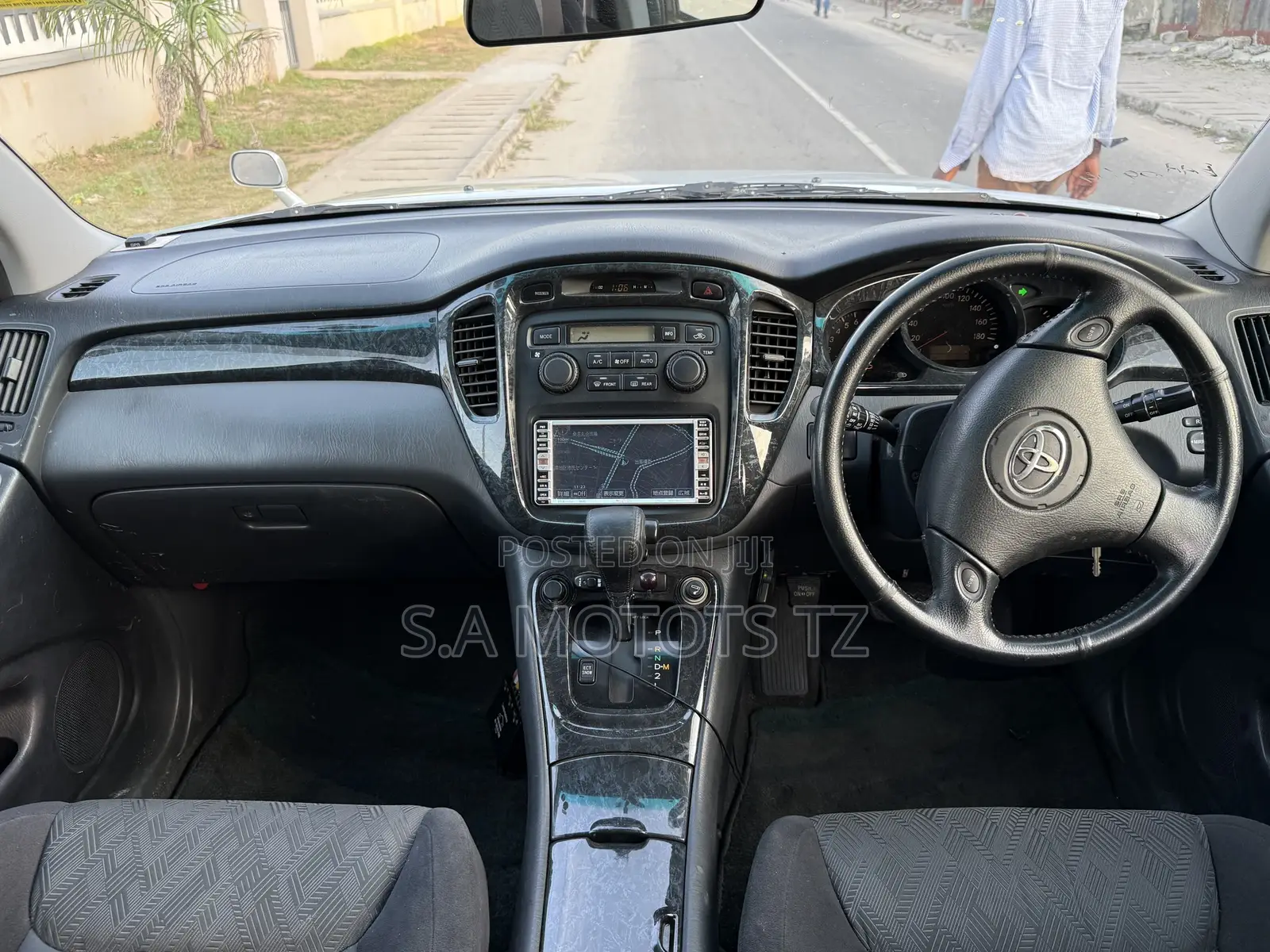 Toyota Kluger 2003 Silver