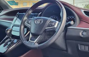 Toyota Harrier 2.0 2015 Brown