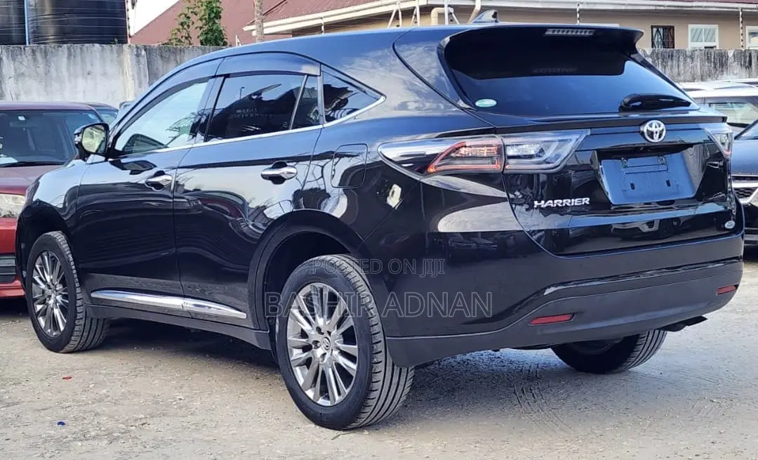 Toyota Harrier 2.0 2015 Brown