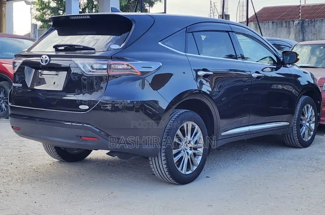 Toyota Harrier 2.0 2015 Brown