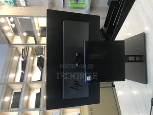 New HP 200 G4 22 All-in-One 8GB Intel Core I5 SSD 256GB
