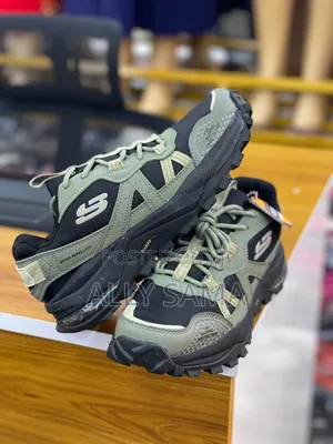 Men's Sneakers Sketches Material Leather