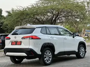 Toyota Corolla Cross 2023 White
