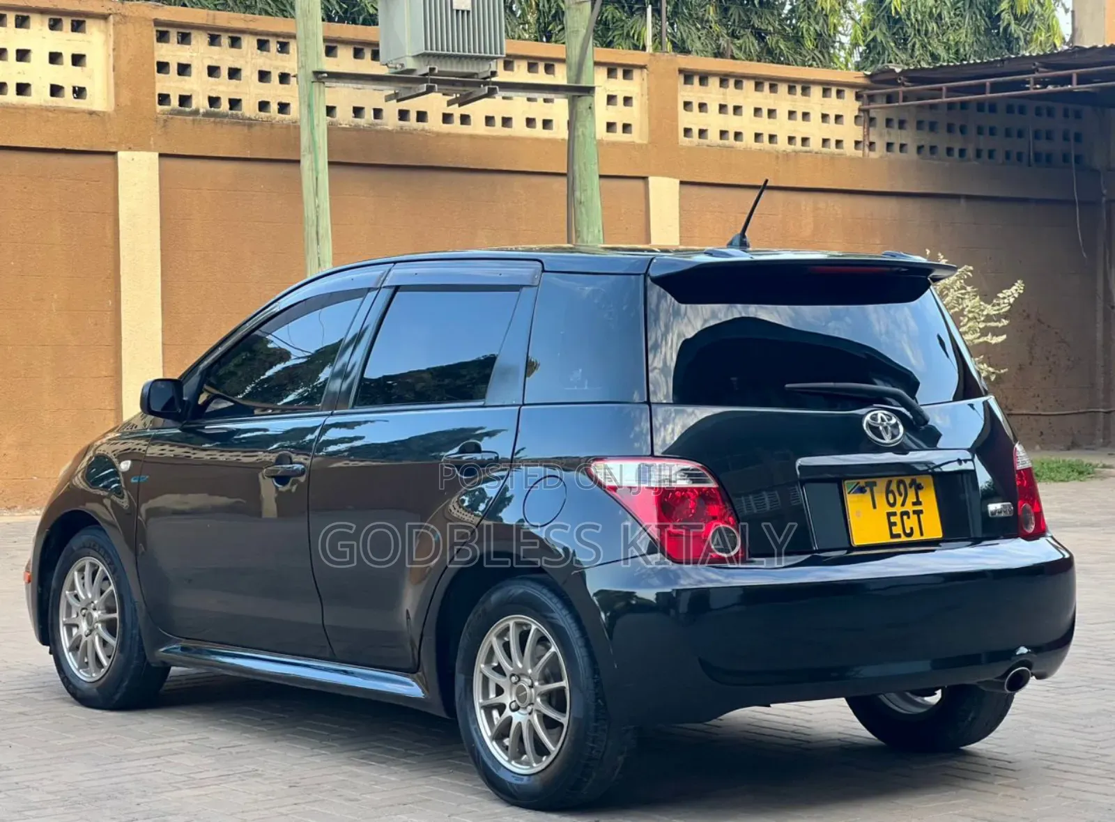 Toyota IST 2006 Black