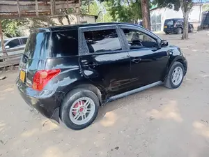 Toyota IST 2005 Black