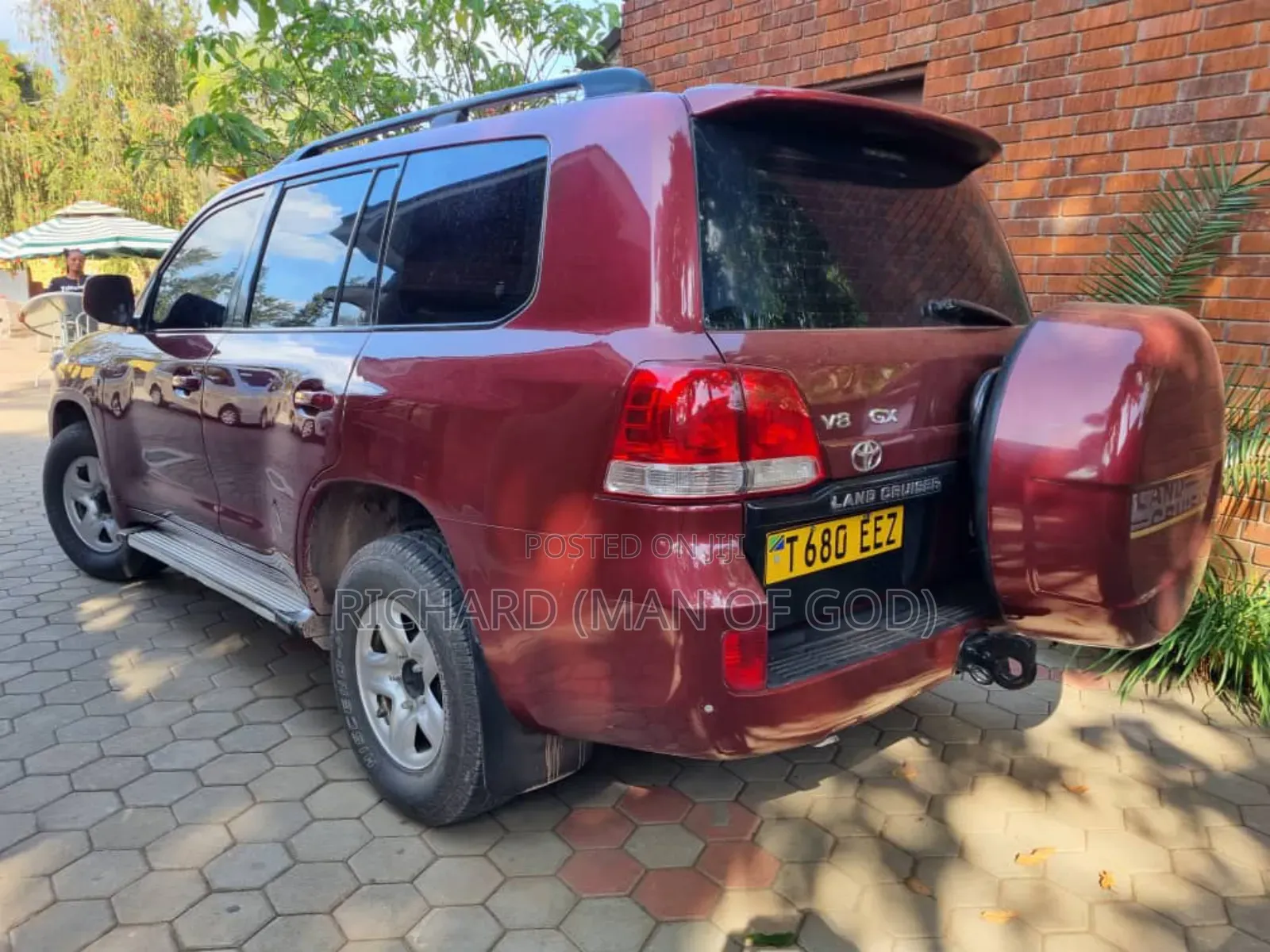 Toyota Land Cruiser 2010 Red