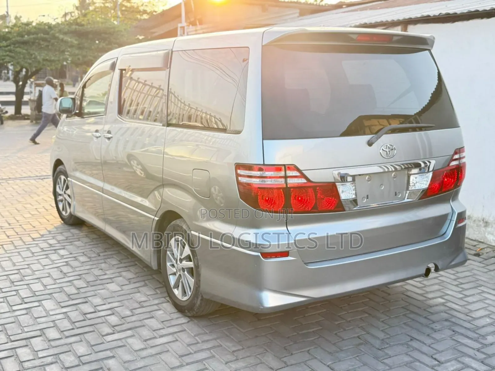 Toyota Alphard 2006 Silver