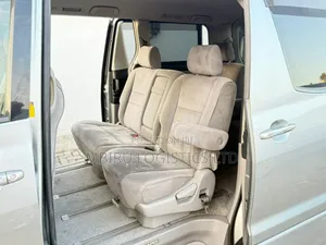 Toyota Alphard 2006 Silver