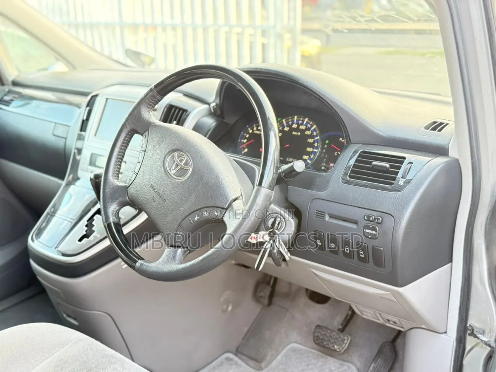 Toyota Alphard 2006 Silver