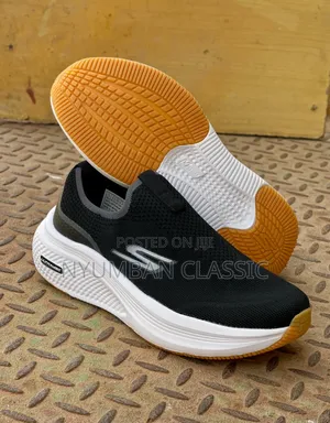 Sketchers Shoes