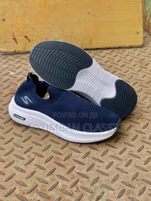 Sketchers Shoes