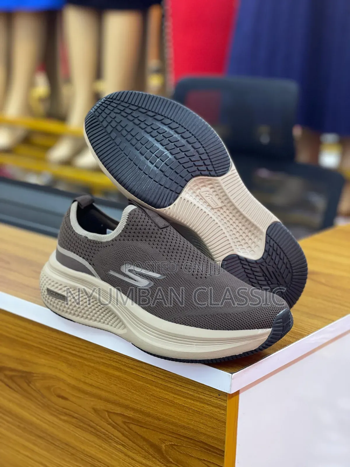 Sketchers Shoes