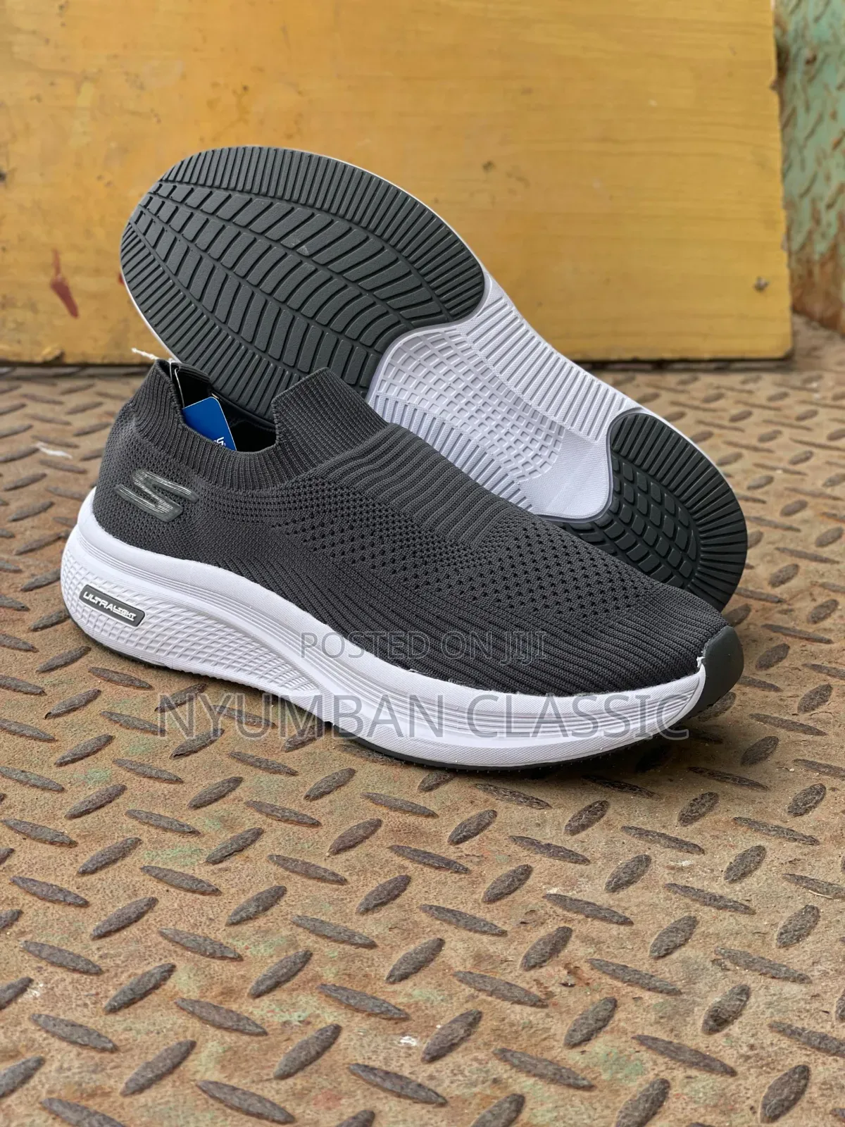 Sketchers Shoes