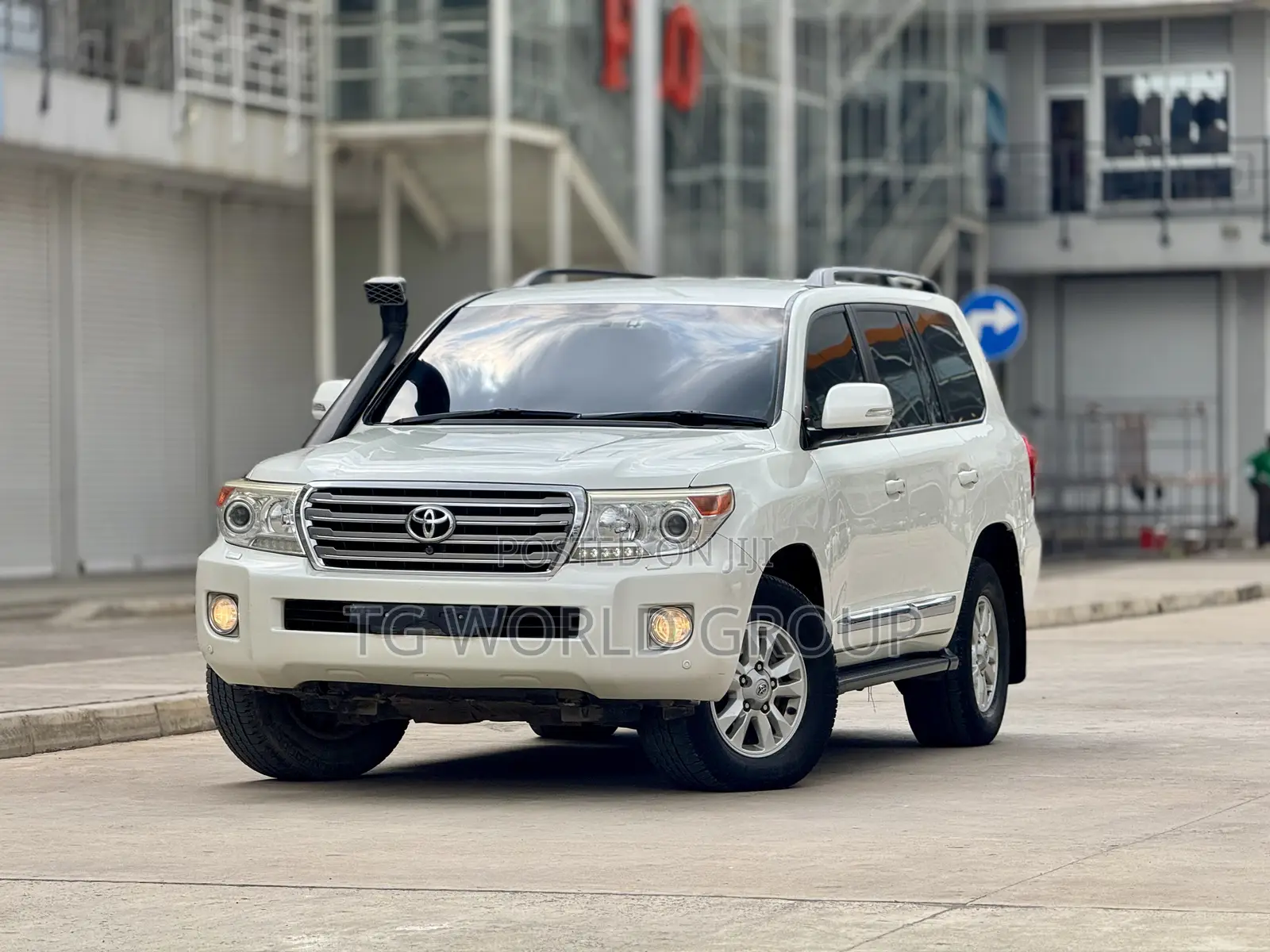 Toyota Land Cruiser 4.5 V8 GL 2012 White