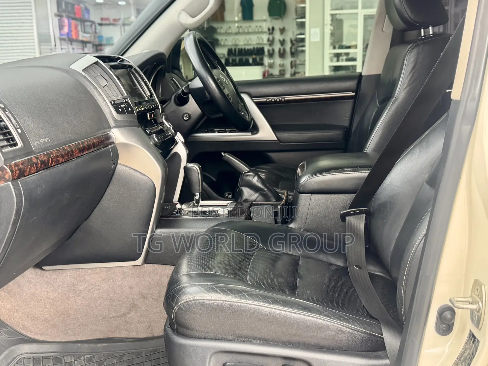 Toyota Land Cruiser 4.5 V8 GL 2012 White
