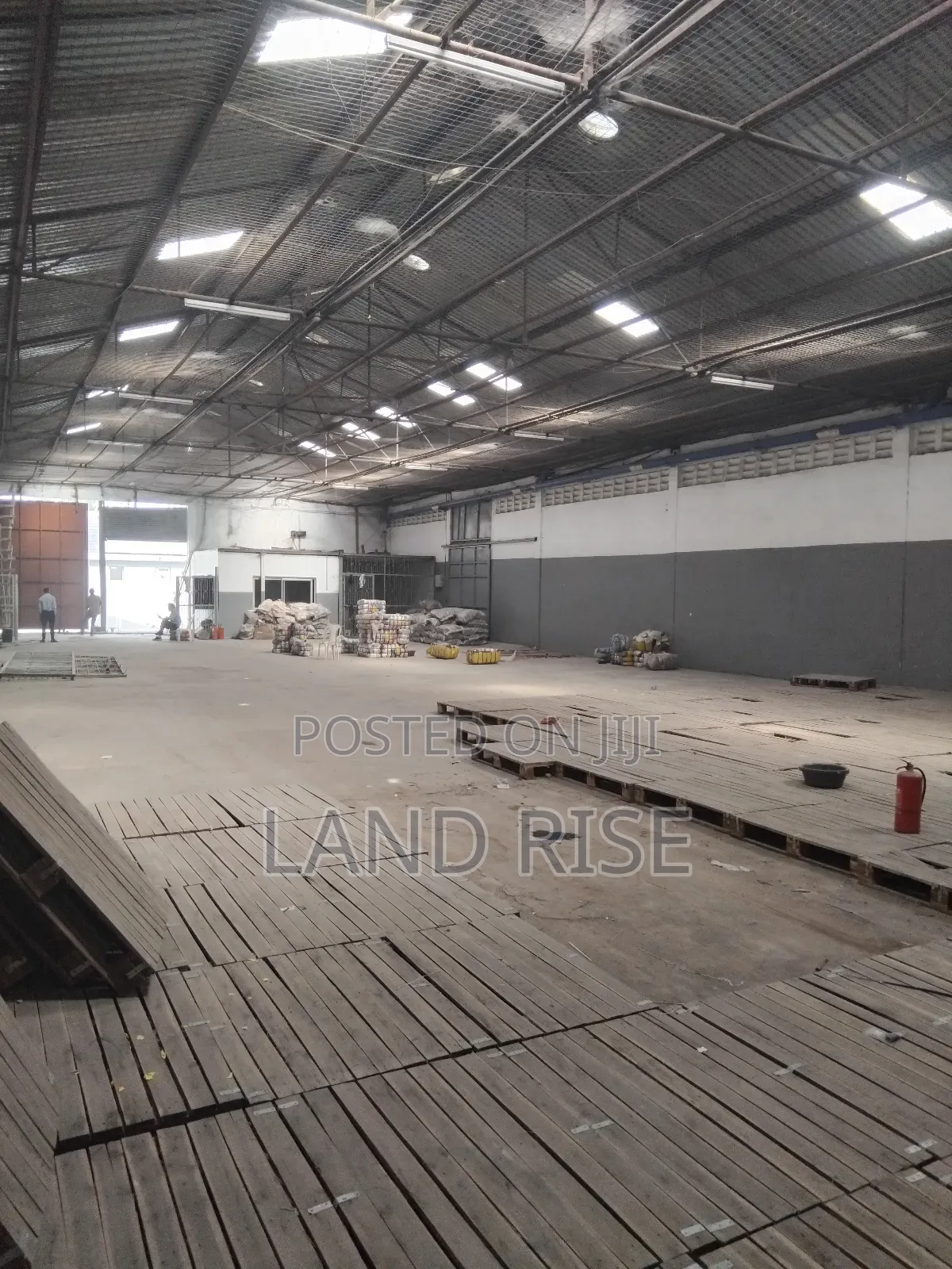 Warehouse/ Godown SQM 550