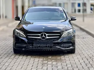 Mercedes-Benz C-Class C 180 (S205) 2015 Black