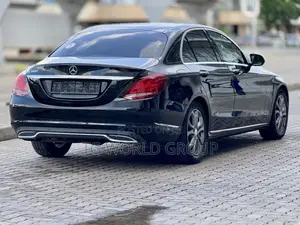 Mercedes-Benz C-Class C 180 (S205) 2015 Black