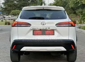 Toyota Corolla Cross 2023 White
