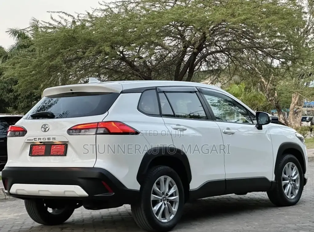 Toyota Corolla Cross 2023 White
