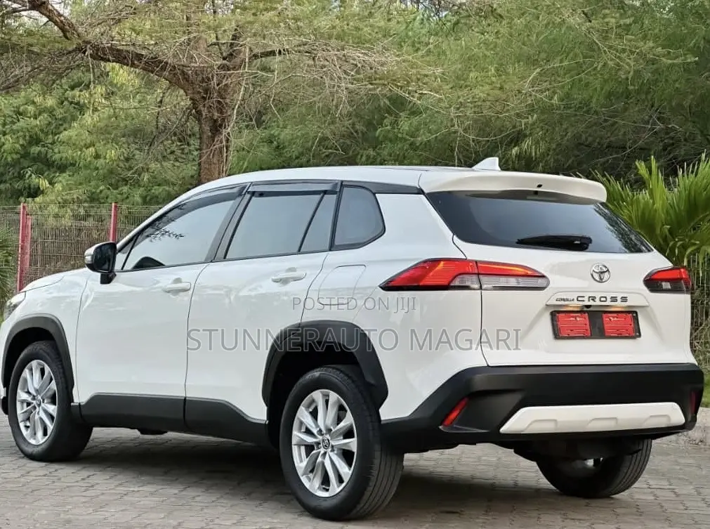 Toyota Corolla Cross 2023 White