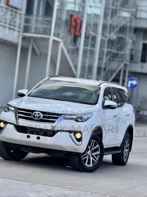 Toyota Fortuner 2018 White