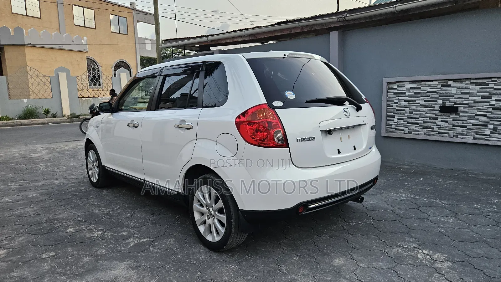 Mazda Verisa 2007 White