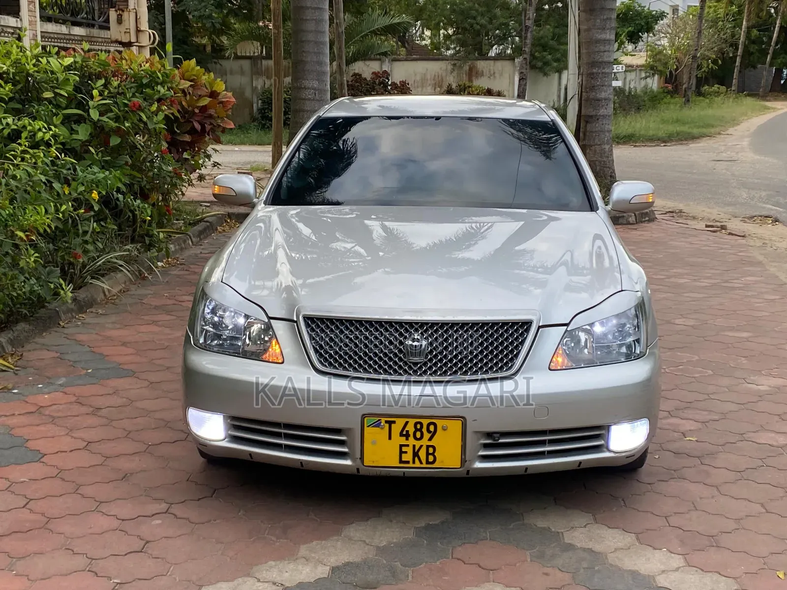 Toyota Crown 2006 Silver