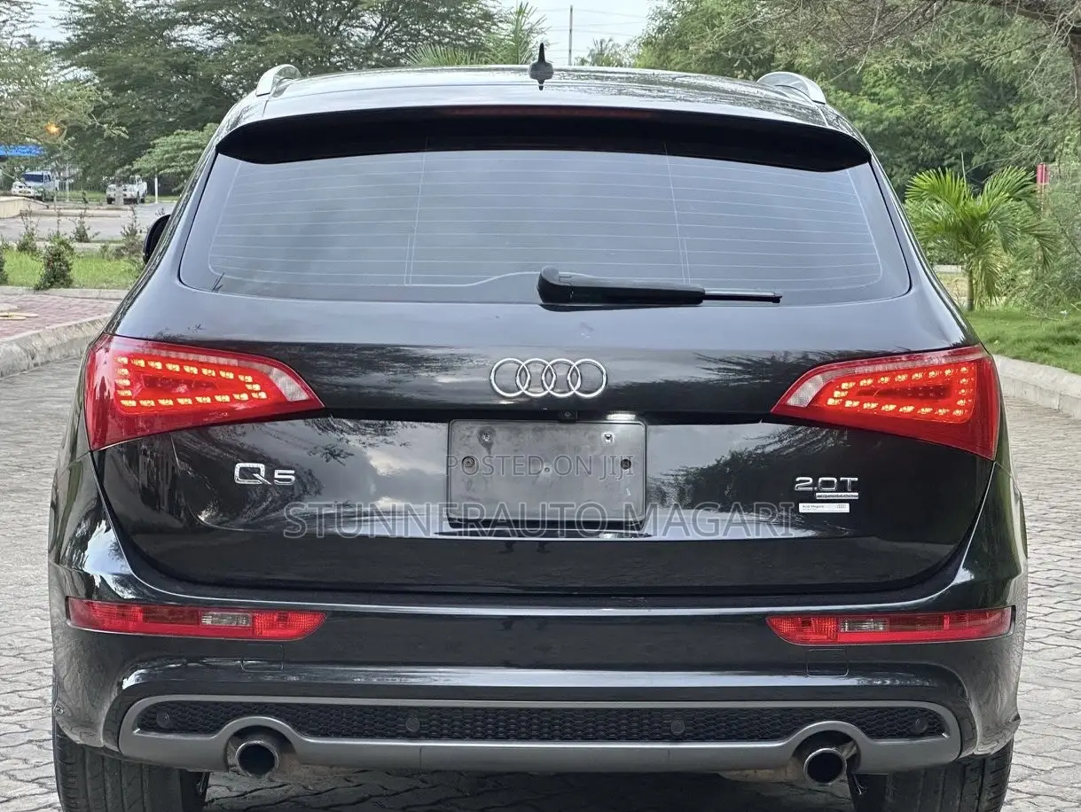 Audi Q5 2011 Black
