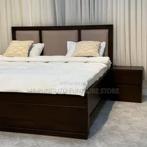 Kitanda Very Classic Mbao Ngumu Mixer Sofa