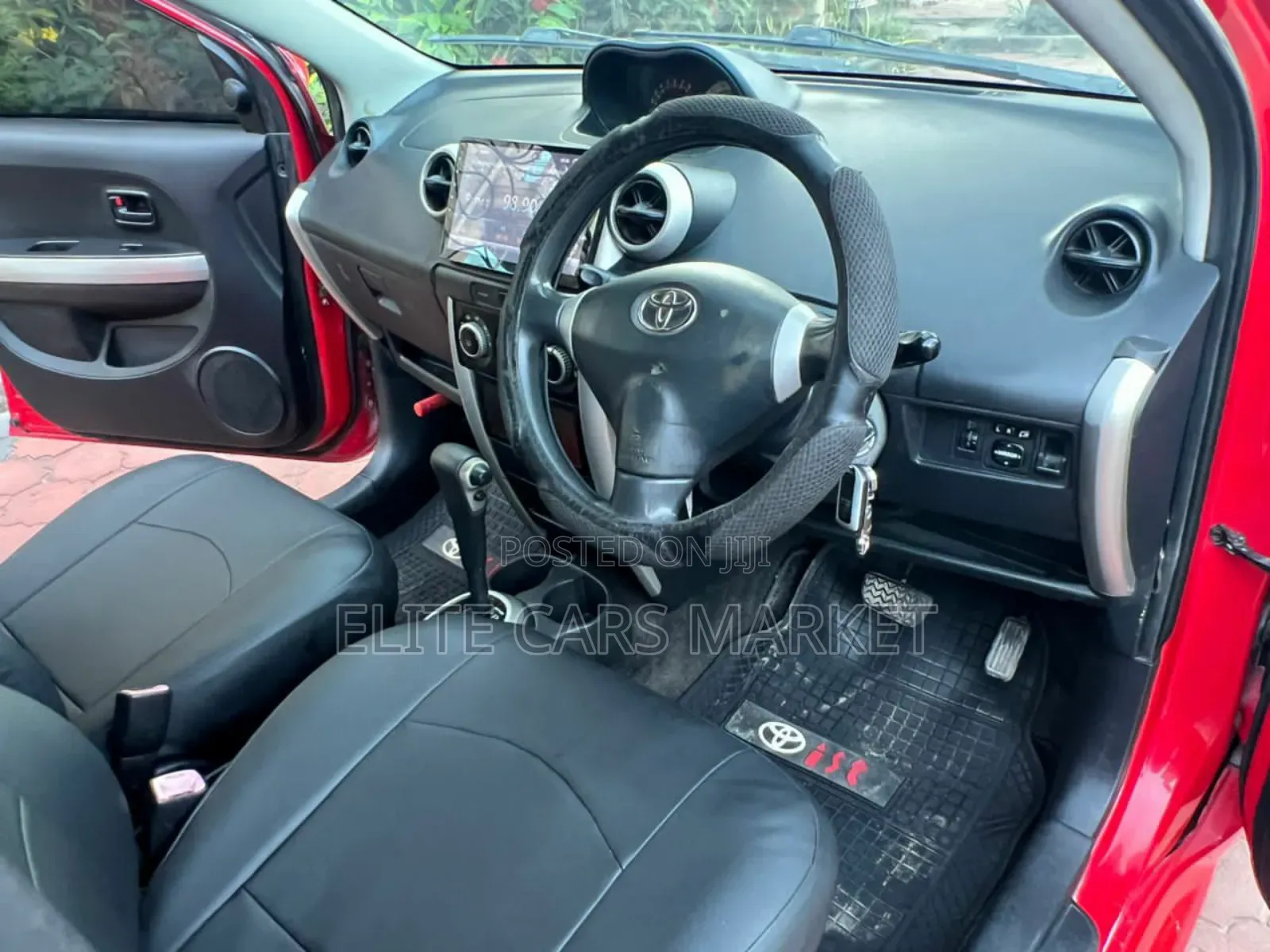 Toyota IST 2005 Red