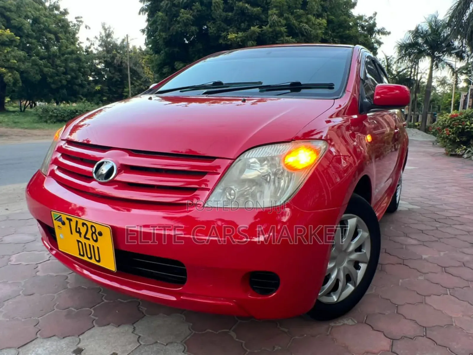 Toyota IST 2005 Red