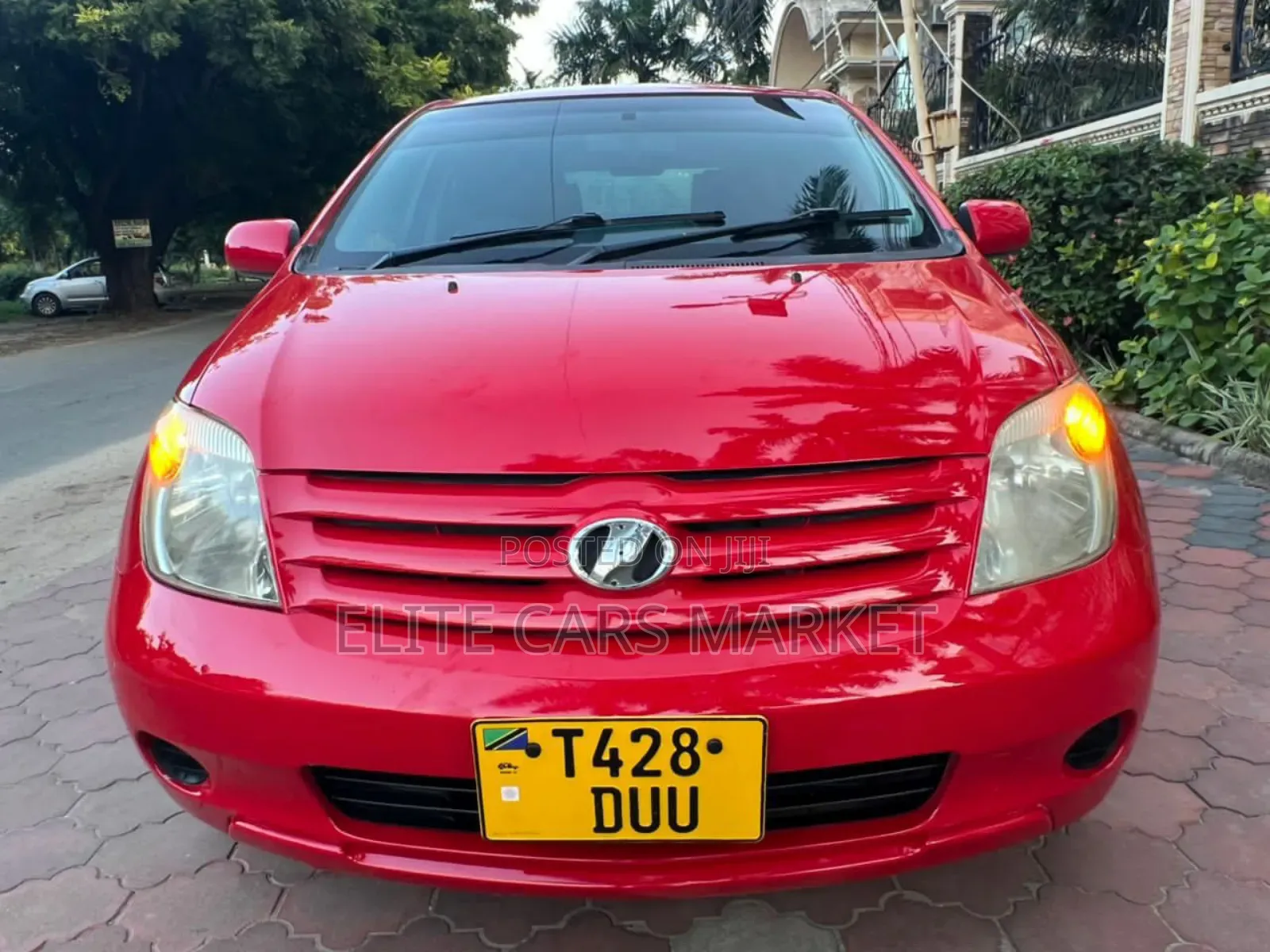 Toyota IST 2005 Red