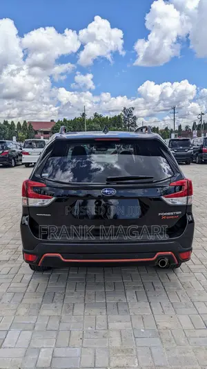 Subaru Forester Premium AWD 2019 Black