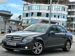 Mercedes-Benz C-Class 2009 Gray