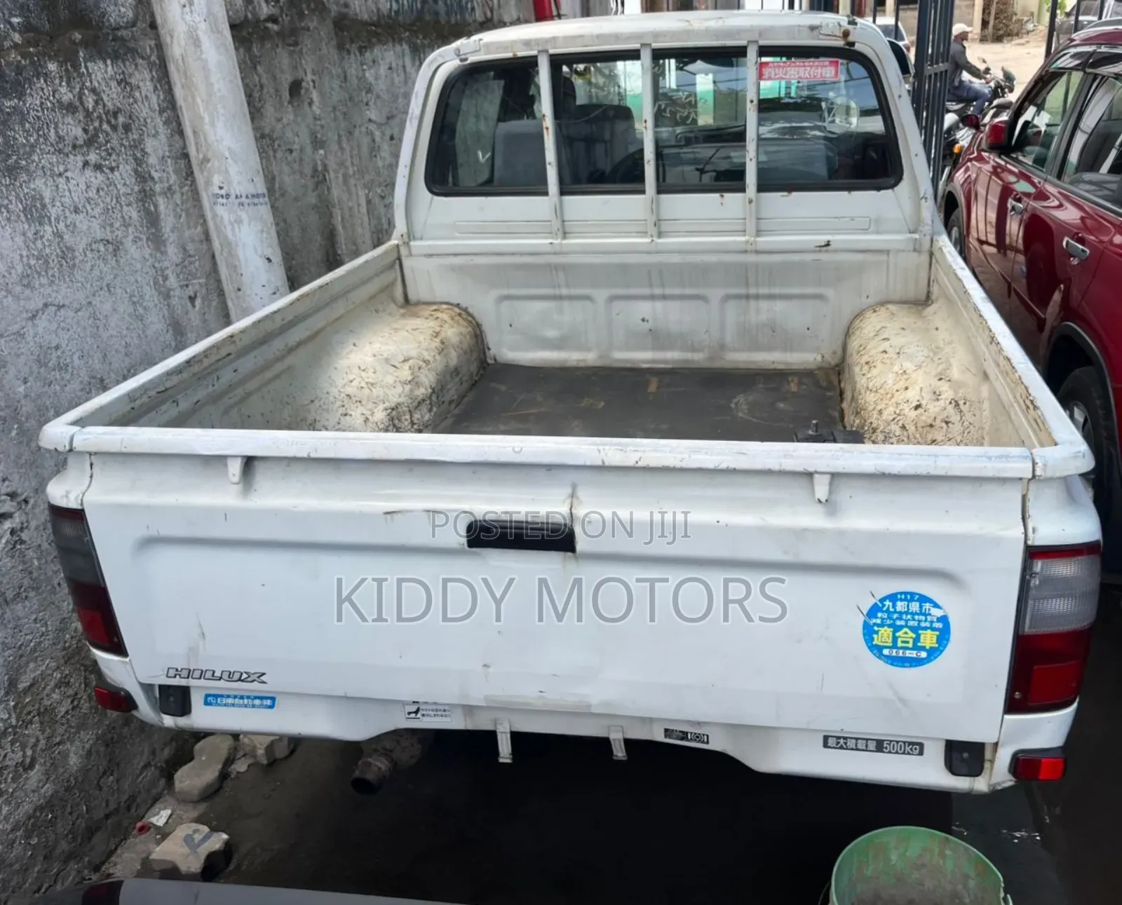 Toyota Hilux 2003 White
