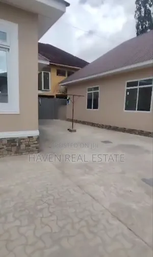 7bdrm House in Mikocheni for sale