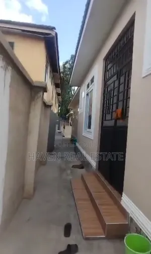 7bdrm House in Mikocheni for sale