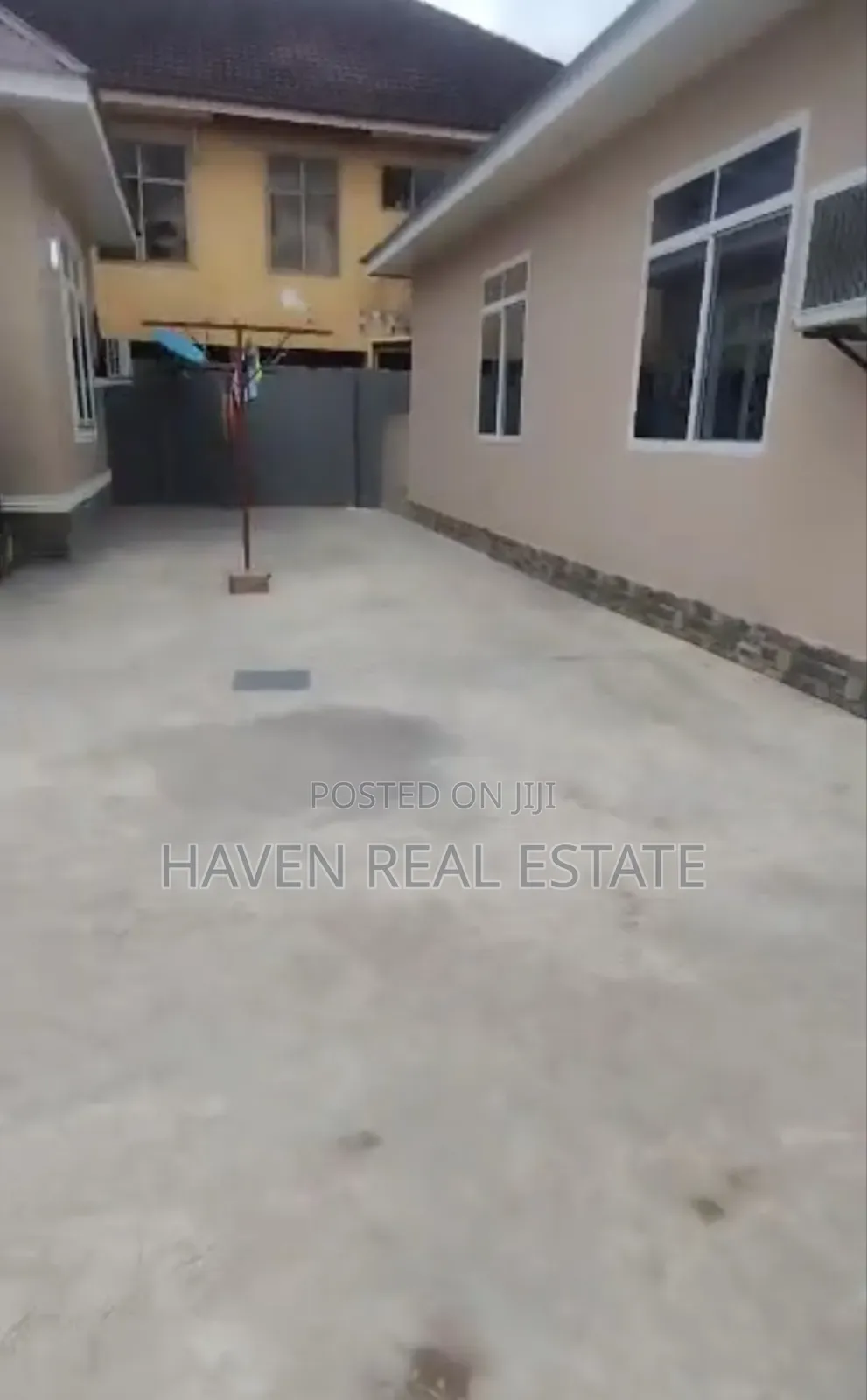 7bdrm House in Mikocheni for sale