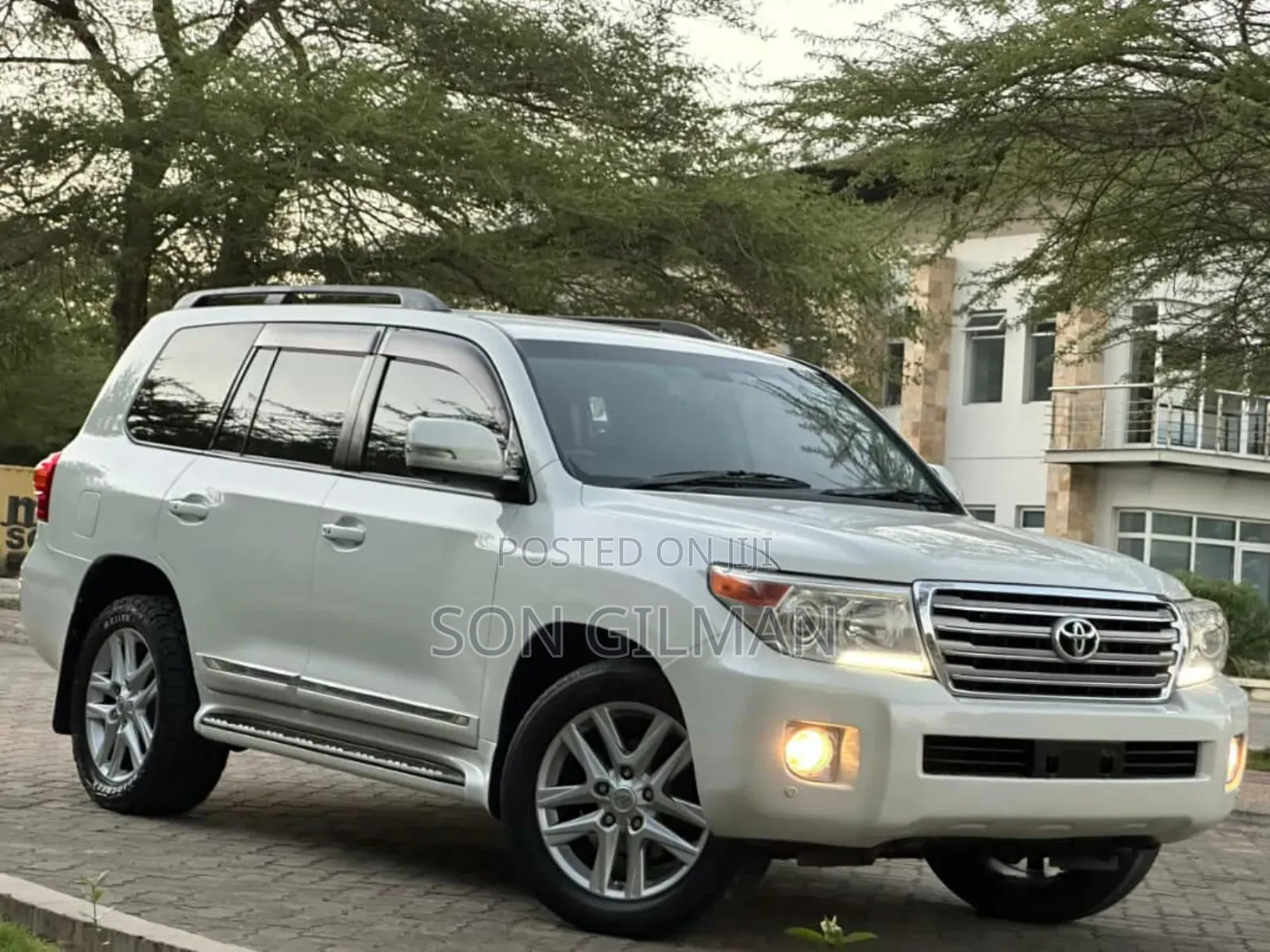 Toyota Land Cruiser 2014 Pearl