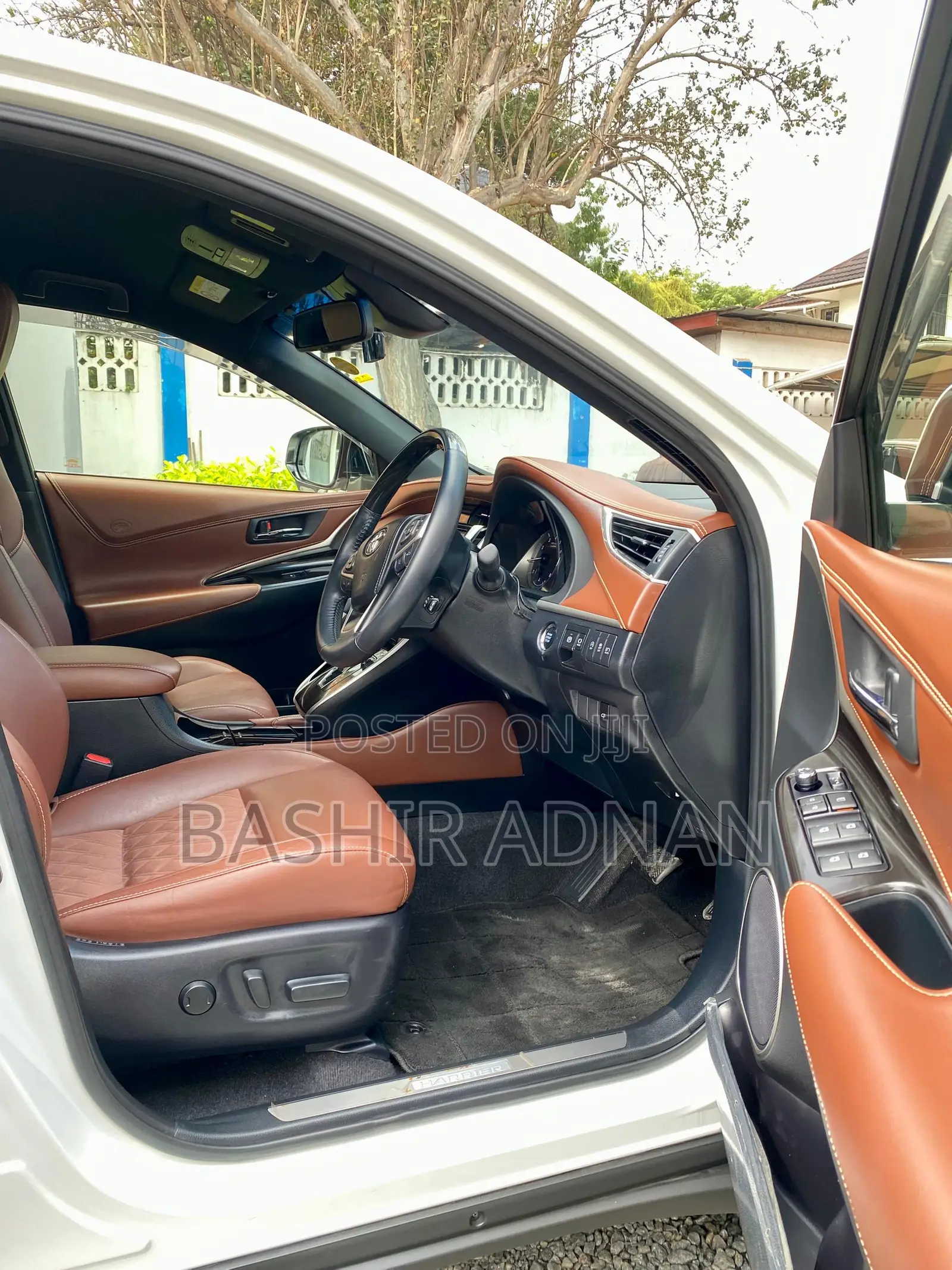 Toyota Harrier 2.0 2018 Pearl