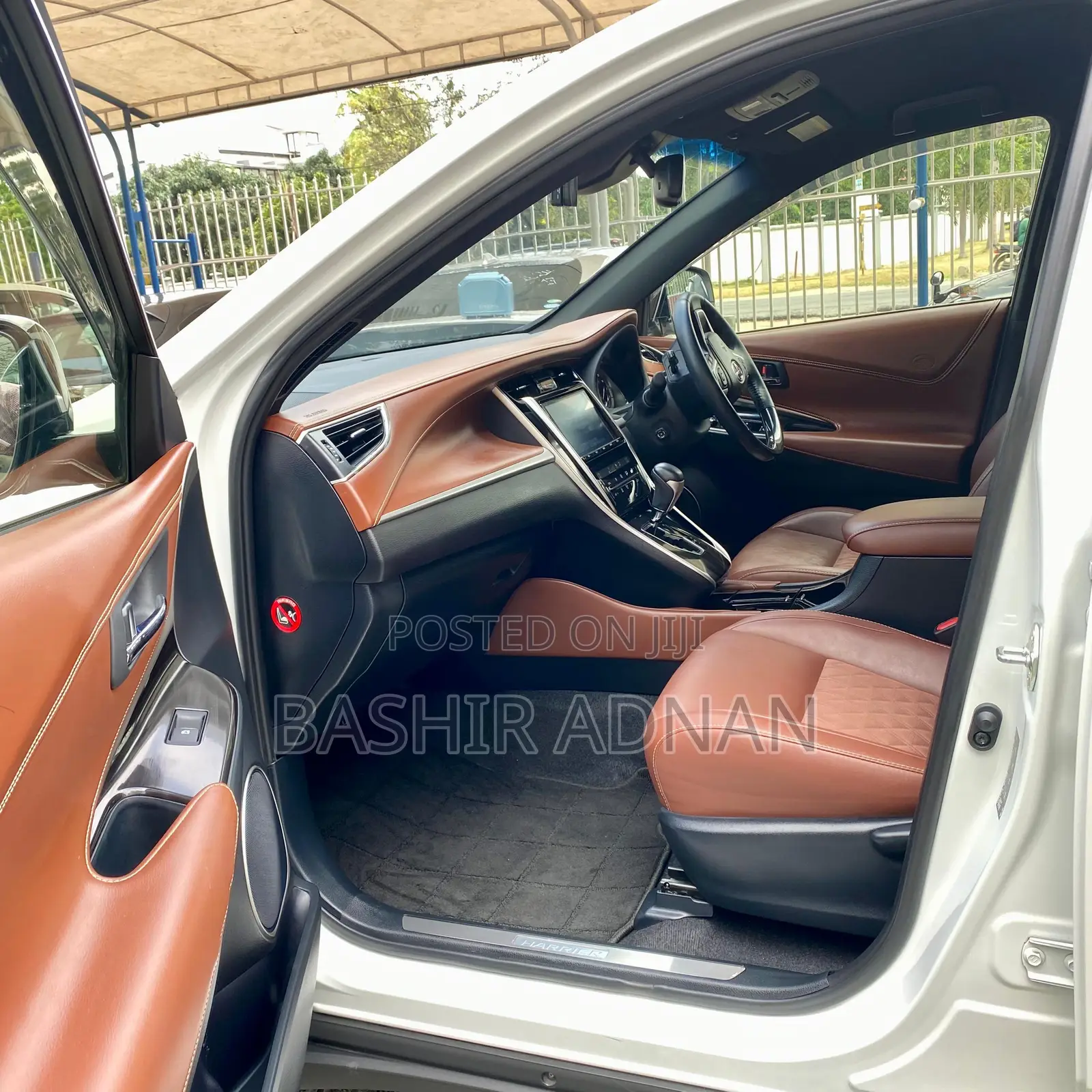 Toyota Harrier 2.0 2018 Pearl