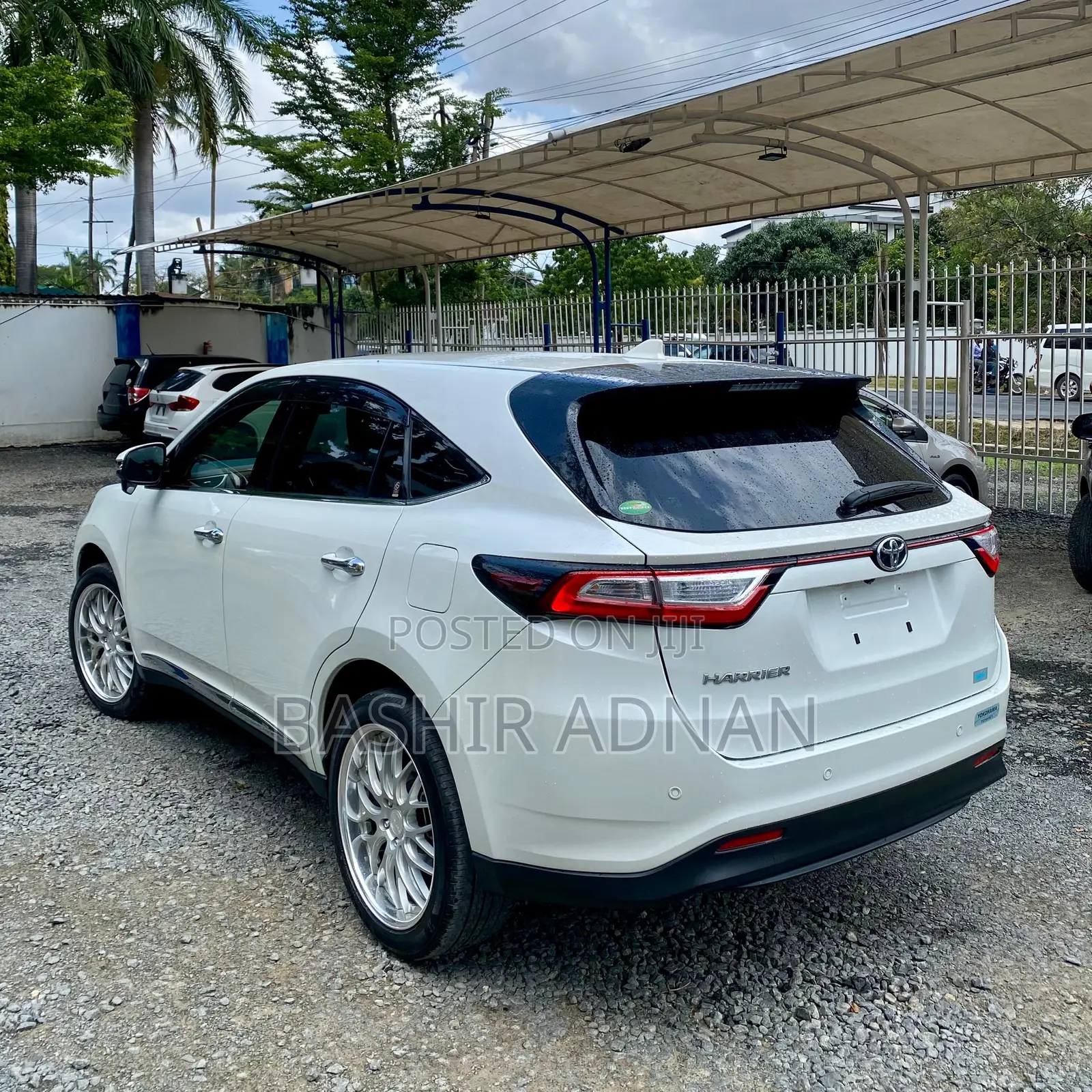 Toyota Harrier 2.0 2018 Pearl