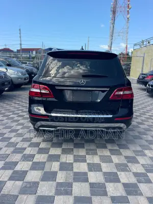 Mercedes-Benz M Class ML350 4dr SUV (3.5L 6cyl 7A) 2015 Black