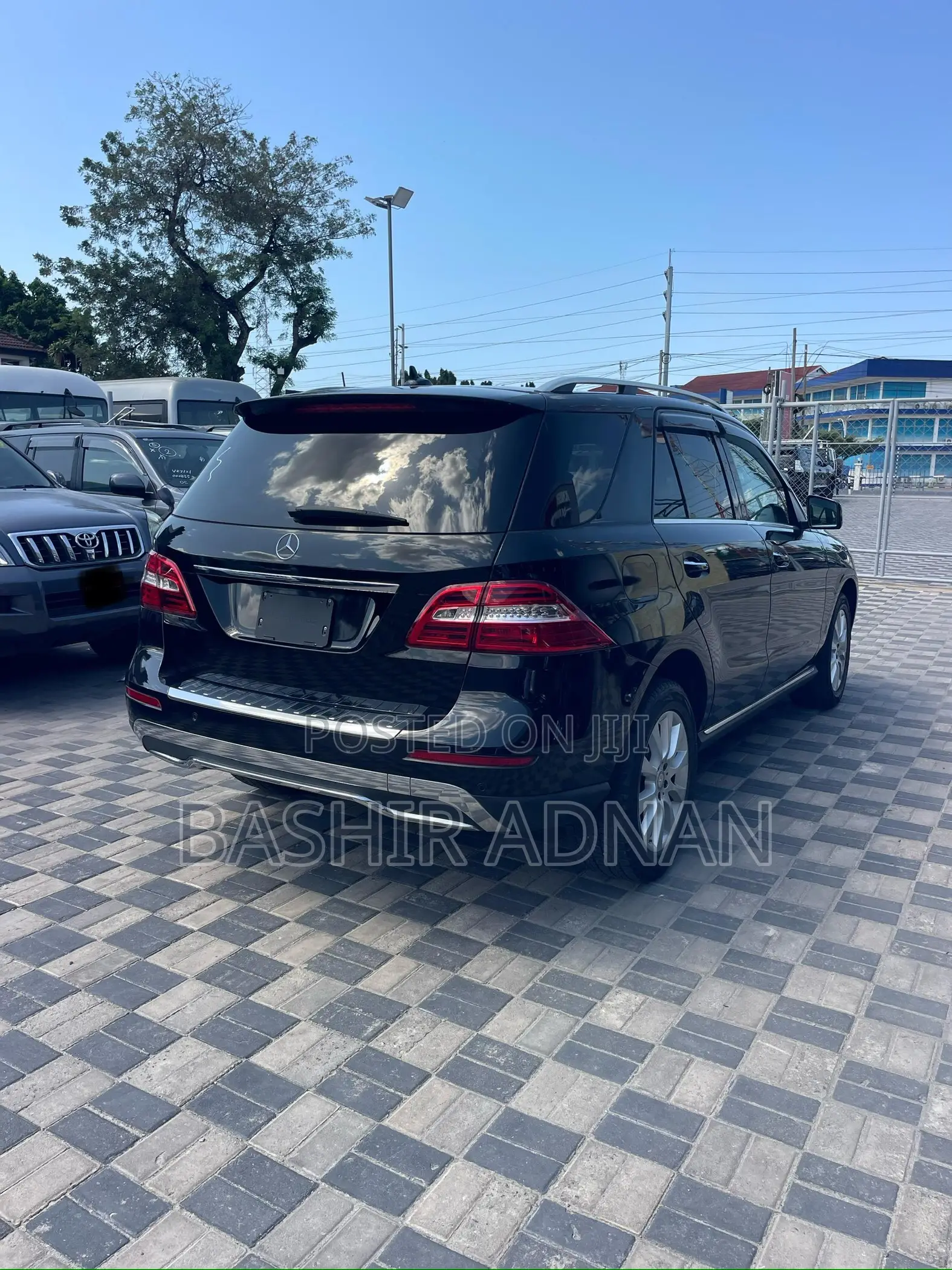 Mercedes-Benz M Class ML350 4dr SUV (3.5L 6cyl 7A) 2015 Black