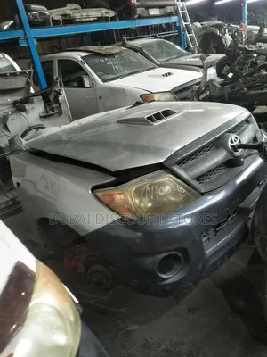 Toyota Hilux Half Cut